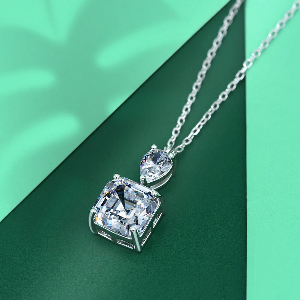 OliyaDesign 10*10 High Carbon 8 Carat Necklace