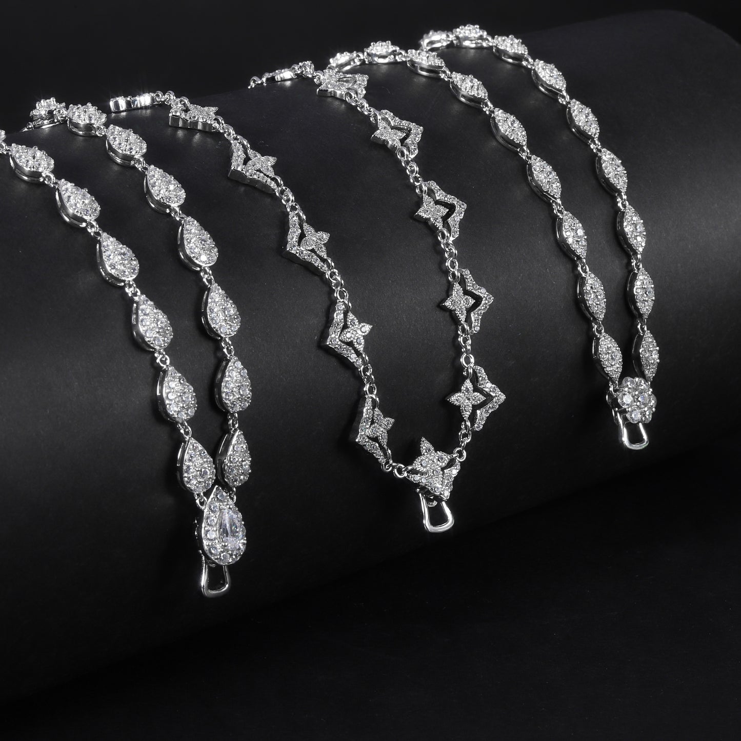 OliyaDesign New S925 Sterling Silver Full Diamond Versatile High-End Light Luxury Design Elegant Collarbone Necklace
