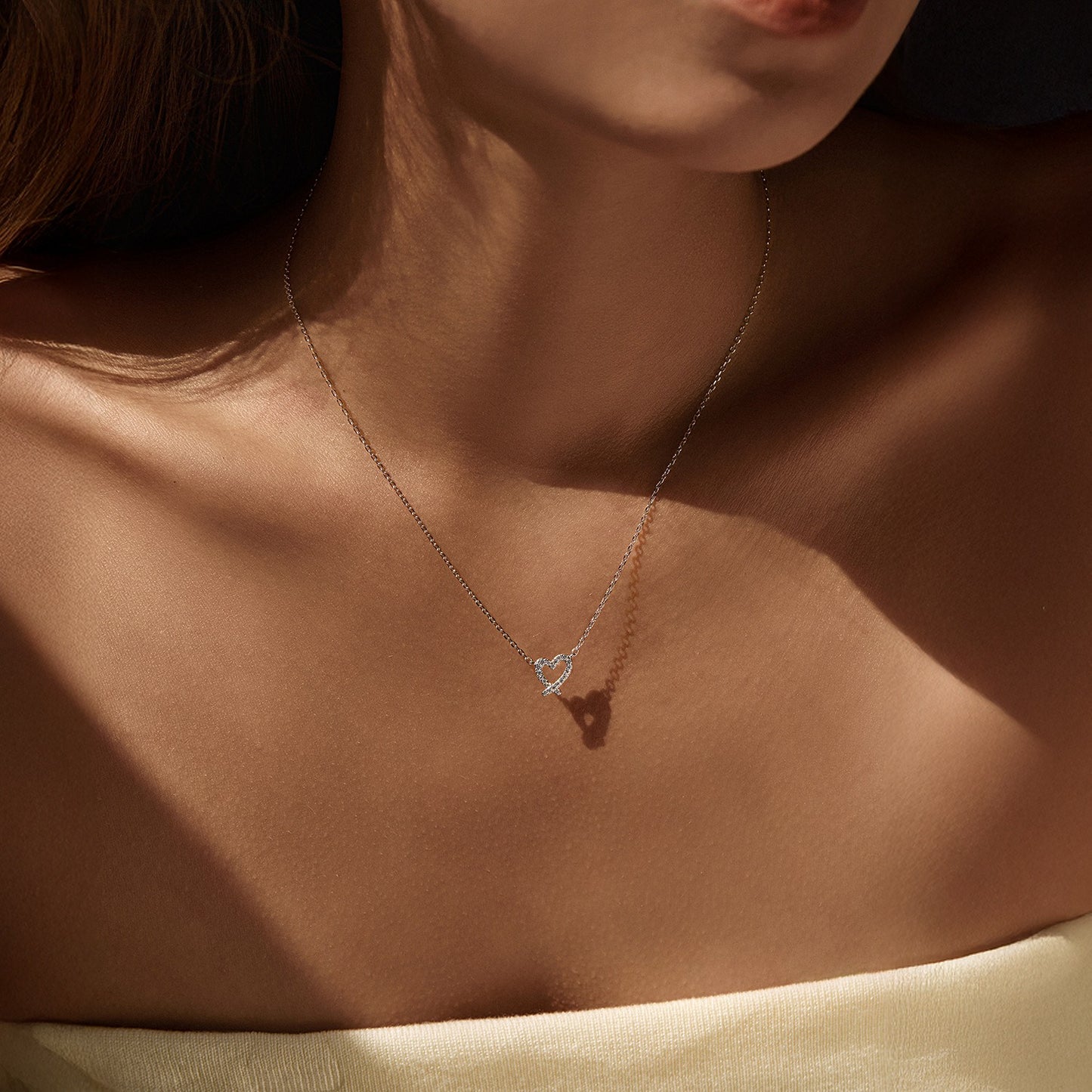OliyaDesign Moissanite S925 Sterling Silver Irregular Heart Necklace