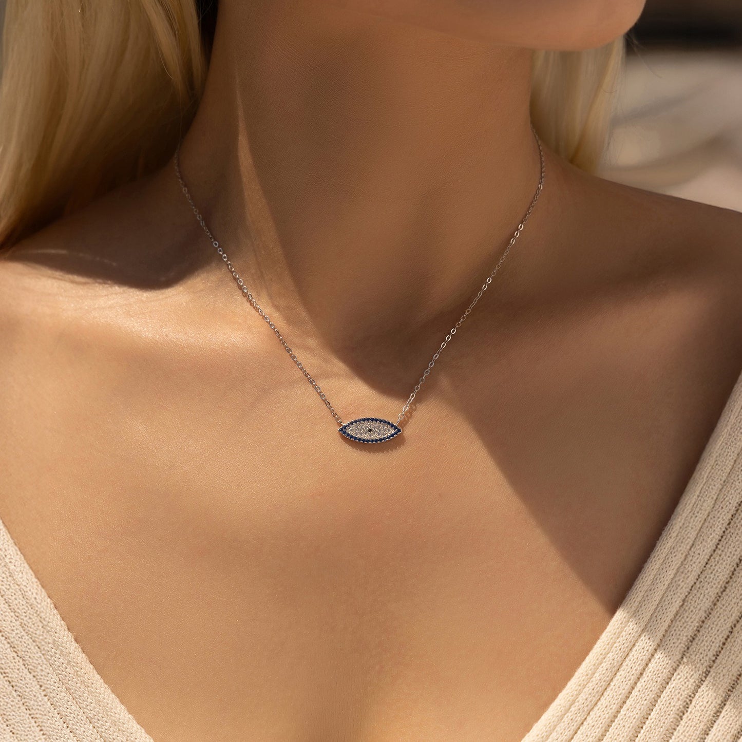 OliyaDesign S925 Sterling Silver Blue Cat's Eye Diamond Clavicle Necklace