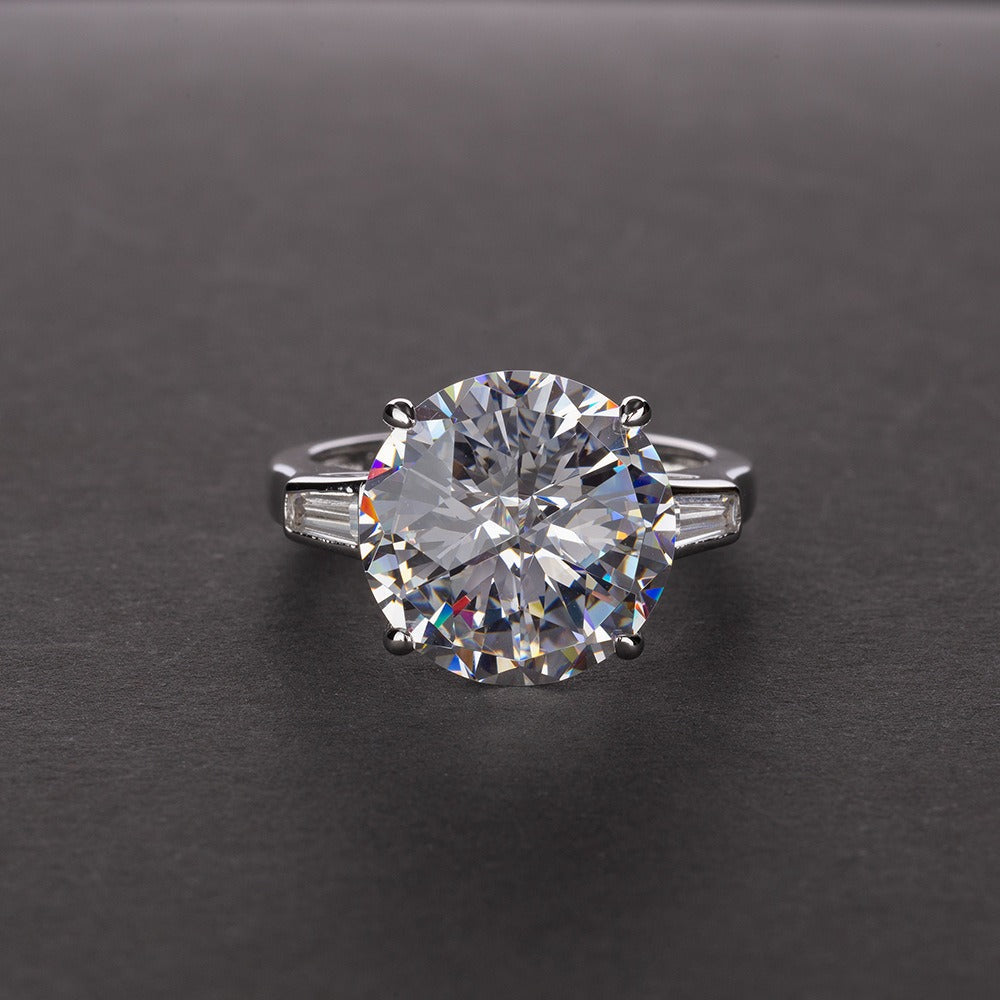 OliyaDesign 6-Carat Round 12Mm 5A High-Carbon Diamond Ring