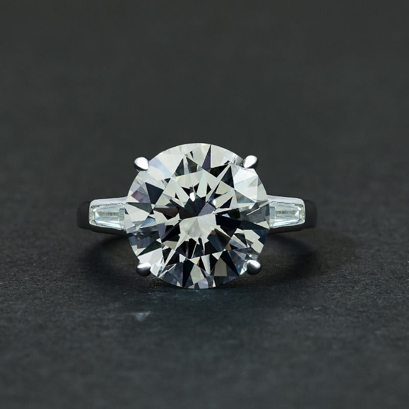 OliyaDesign 6-Carat Round 12Mm 5A High-Carbon Diamond Ring