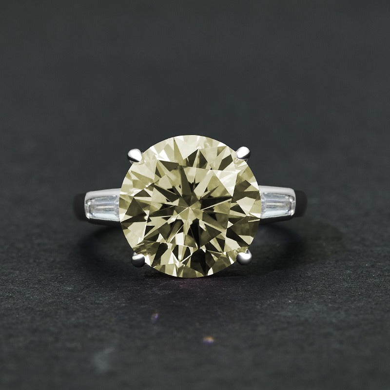 OliyaDesign 6-Carat Round 12Mm 5A High-Carbon Diamond Ring