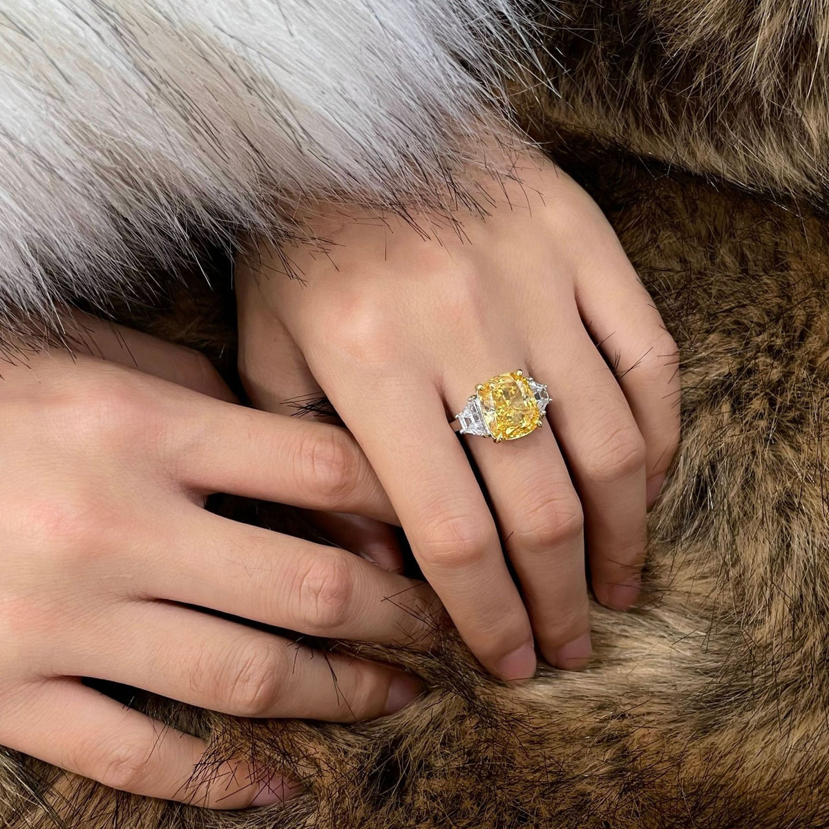 OliyaDesign 6-Carat High-Carbon Diamond 925 Silver Ring