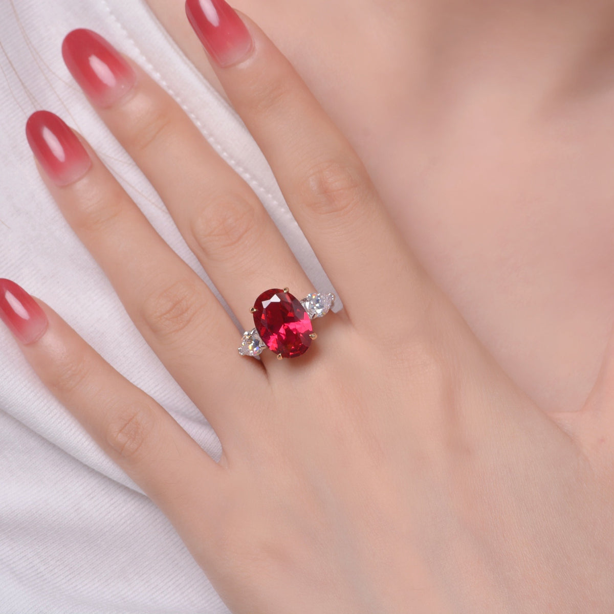 OliyaDesign Oval 10*14 High-Carbon Four-Prong 5-Carat Ring