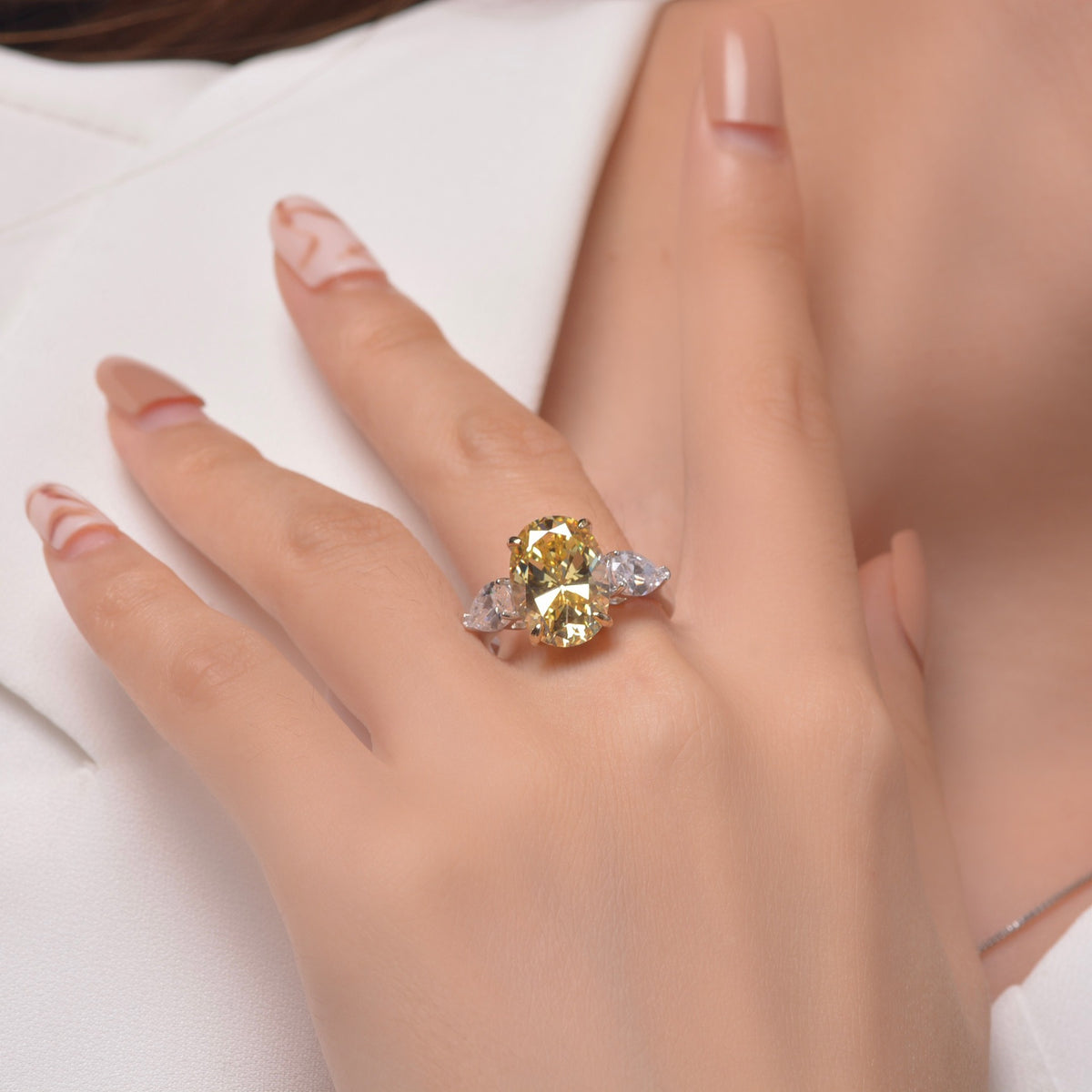 OliyaDesign Oval 10*14 High-Carbon Four-Prong 5-Carat Ring