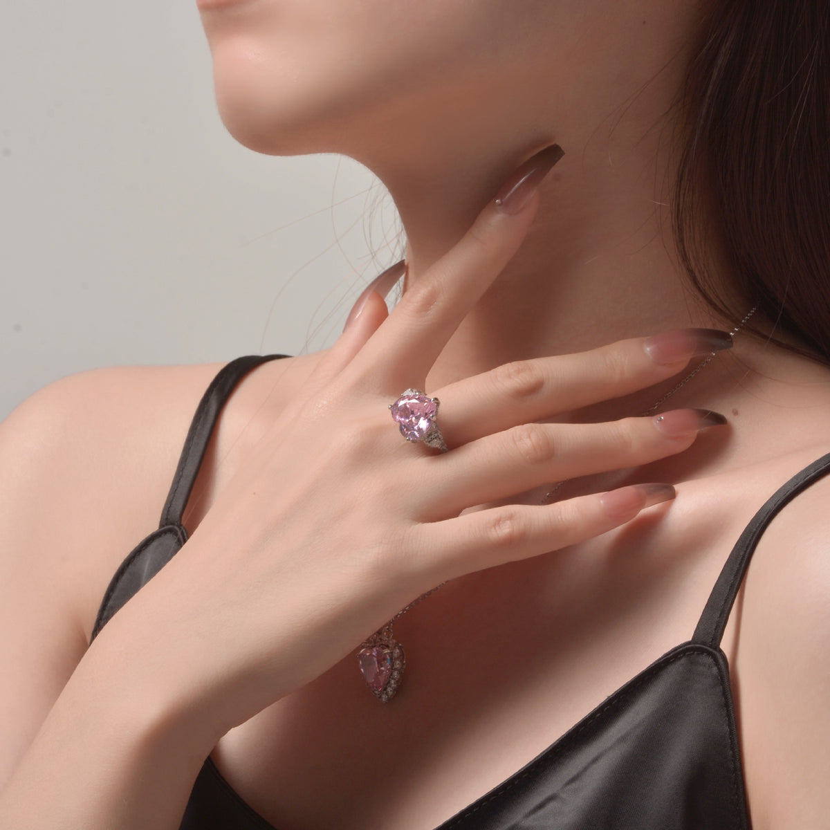 OliyaDesign 9*13Mm Ice Flower Cut High Carbon Diamond 4-Carat Ring Set, A Best-Selling European And American Style.