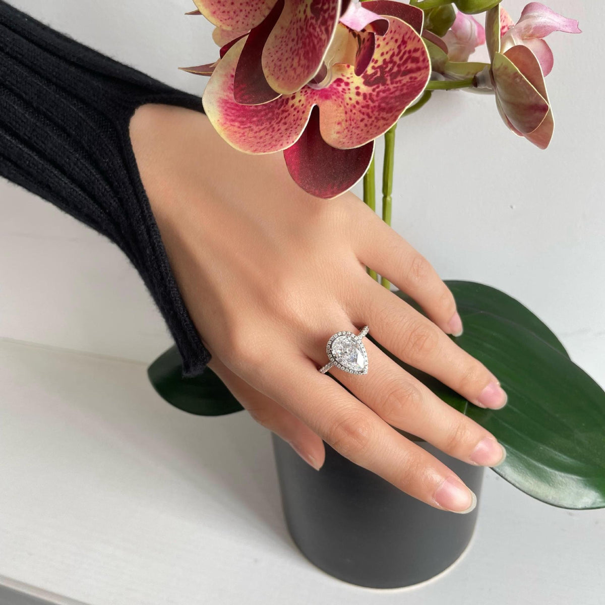OliyaDesign 8*12mm Radiant Cut Pear-Shaped Ring