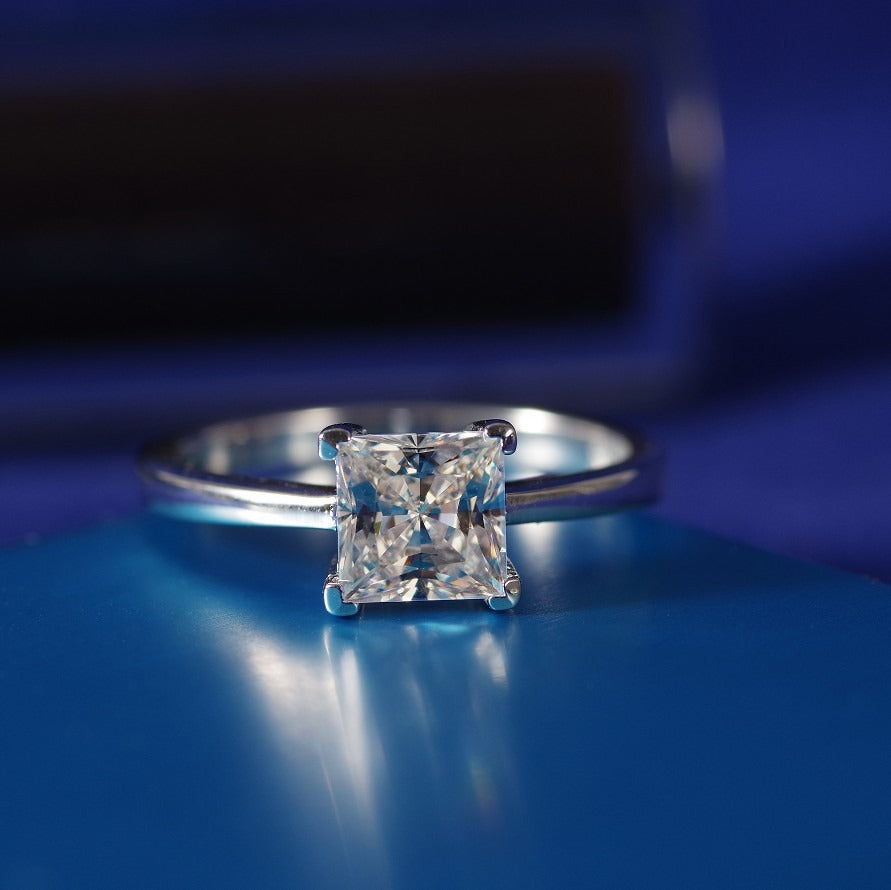 OliyaDesign 6*6 Princess Cut 1.5 Carat High-Carbon Diamond Ring