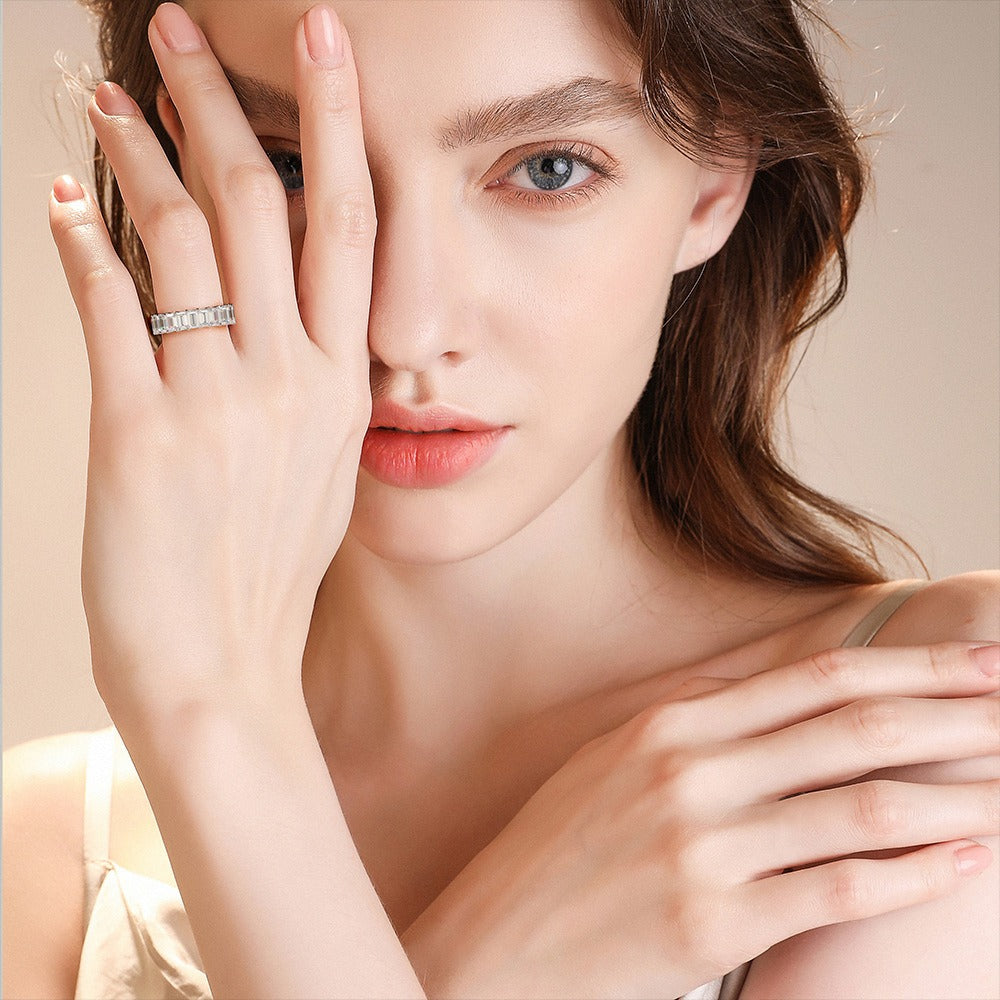 OliyaDesign Versatile 25-Point Rectangular 3*5 Row Diamond-Simulated Cubic Zirconia Ring