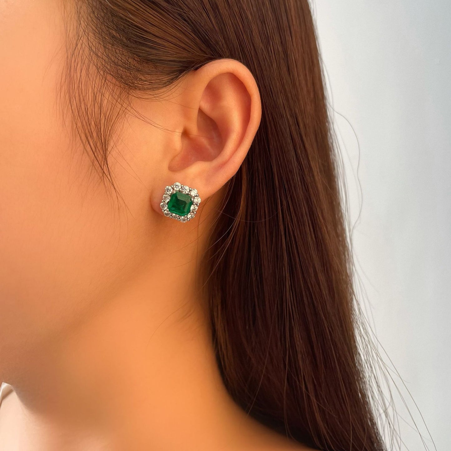 OliyaDesign 2-Carat Synthetic Emerald Vintage Square 7X7 Stud Earrings