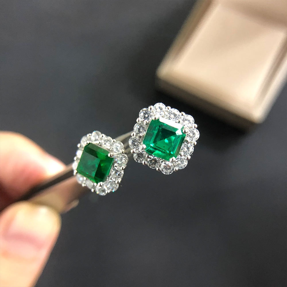 OliyaDesign 2-Carat Synthetic Emerald Vintage Square 7X7 Stud Earrings