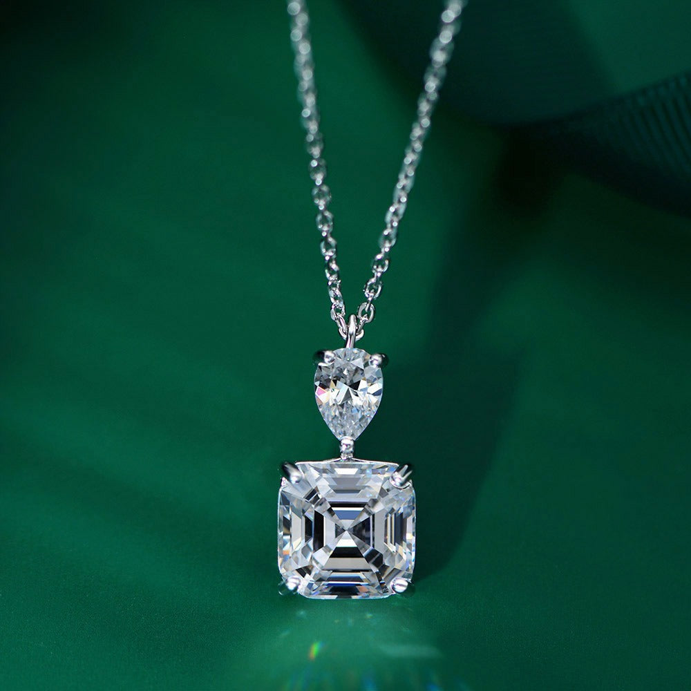 OliyaDesign 10*10 High Carbon 8 Carat Necklace