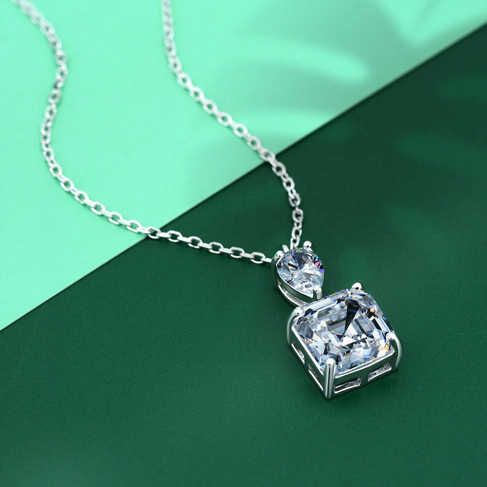 OliyaDesign 10*10 High Carbon 8 Carat Necklace