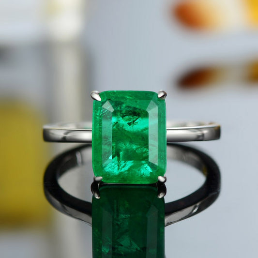 OliyaDesign Rectangular 8*10 Sterling Silver Ring With 4Ct Simulated Diamond And Emerald