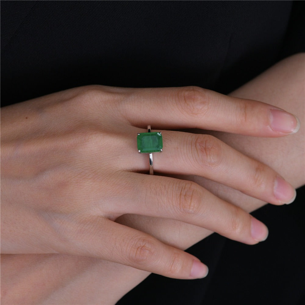 OliyaDesign Rectangular 8*10 Sterling Silver Ring With 4Ct Simulated Diamond And Emerald