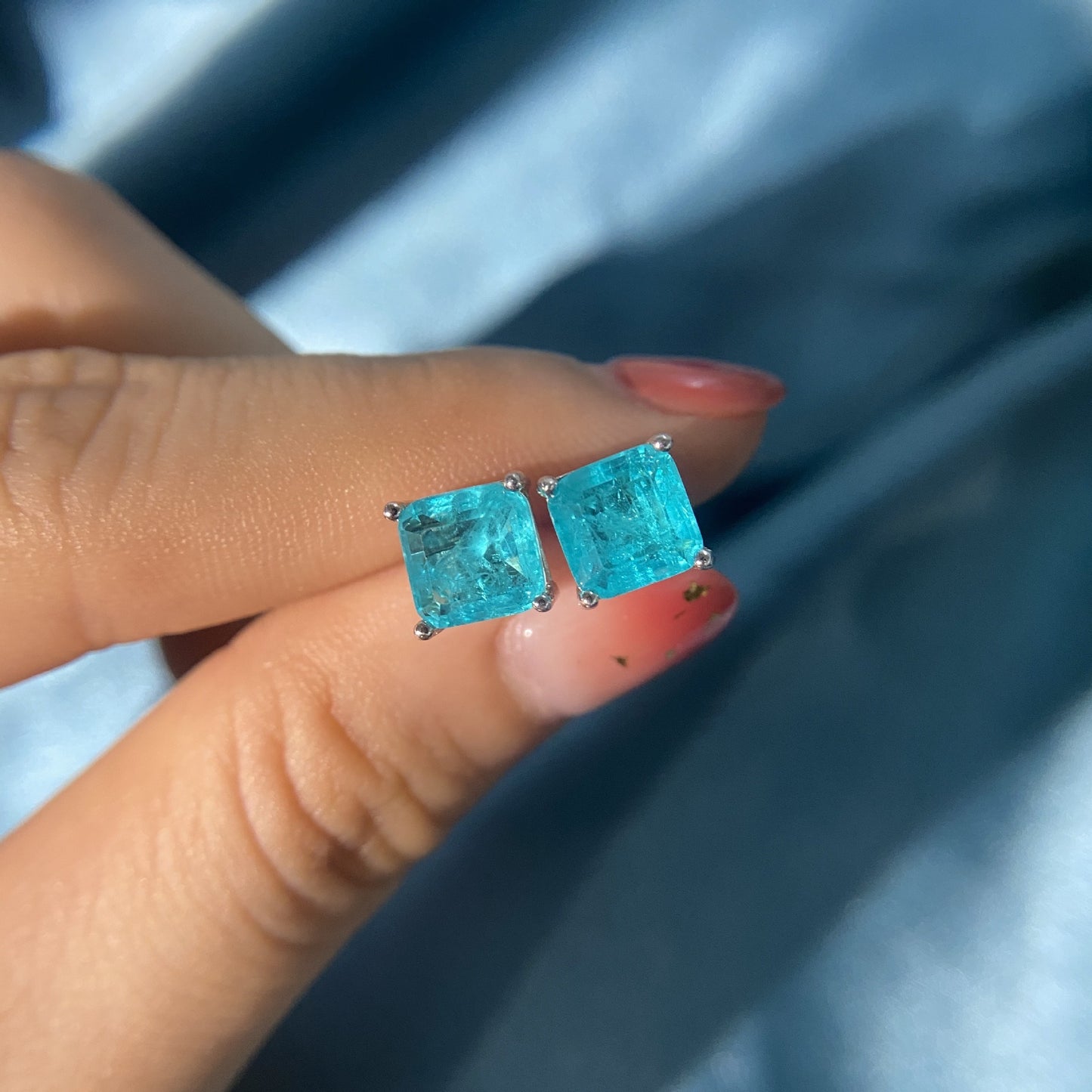 OliyaDesign Hot-Selling 2-Carat Pagoda-Shaped 7*7 Synthetic Paraiba Earrings
