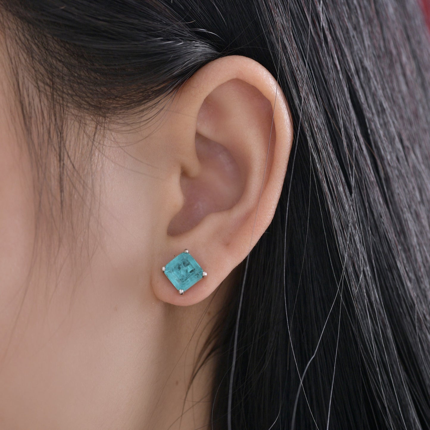 OliyaDesign Hot-Selling 2-Carat Pagoda-Shaped 7*7 Synthetic Paraiba Earrings
