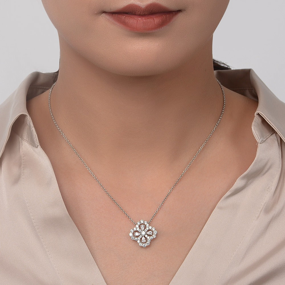 OliyaDesign 2.5*4 Teardrop-Shaped 0.2Ct Four-Leaf Clover Necklace