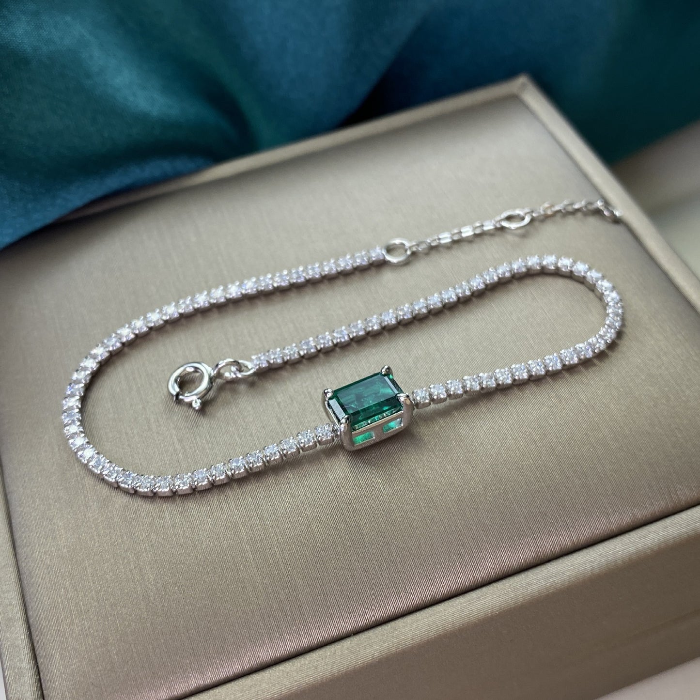 OliyaDesign 1.25Ct Lab-Grown Emerald 925 Sterling Silver 5*7 Vintage Bracelet