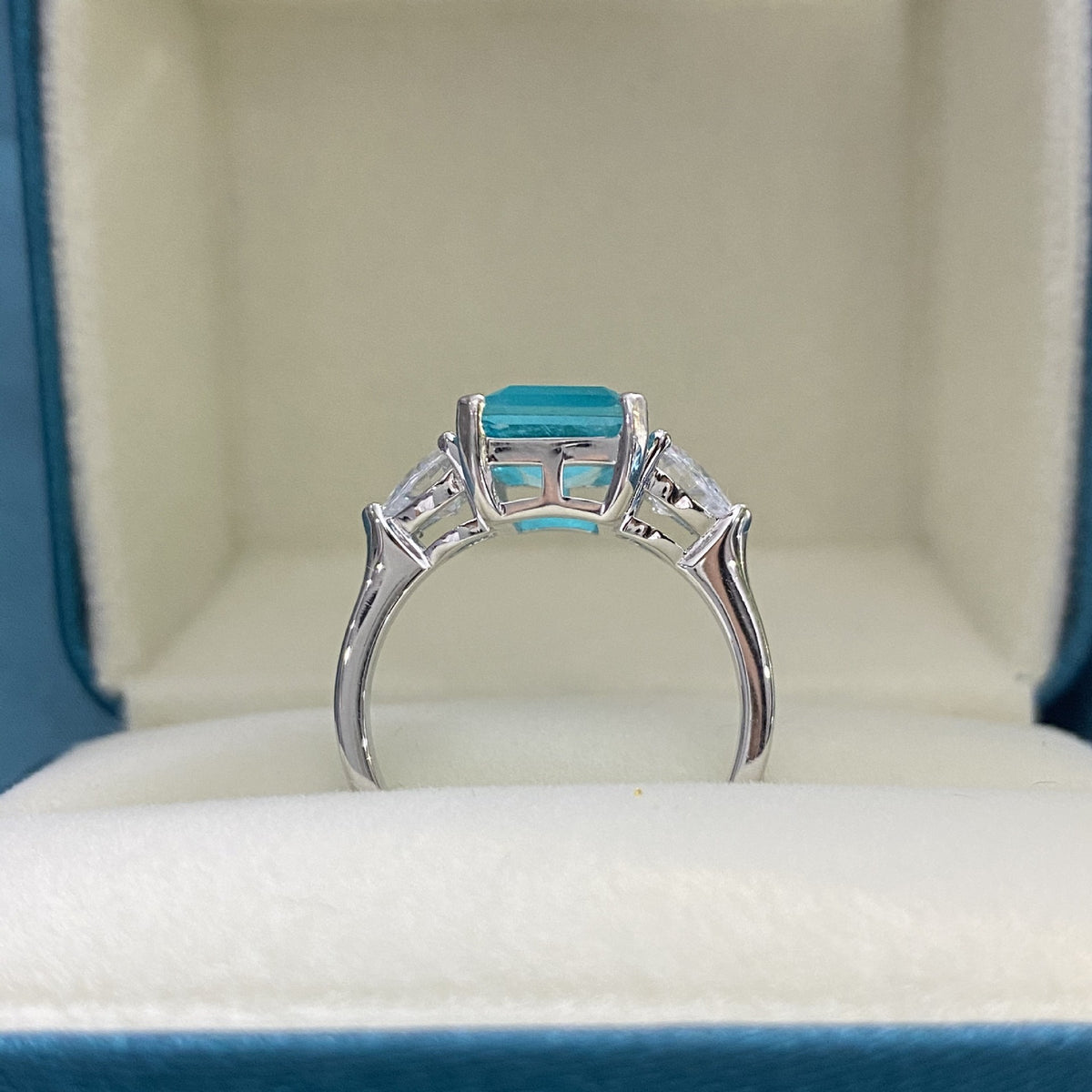 OliyaDesign 925 Sterling Silver 5-Carat Synthetic Paraiba Rectangular 8*12 High-Carbon Diamond Ring