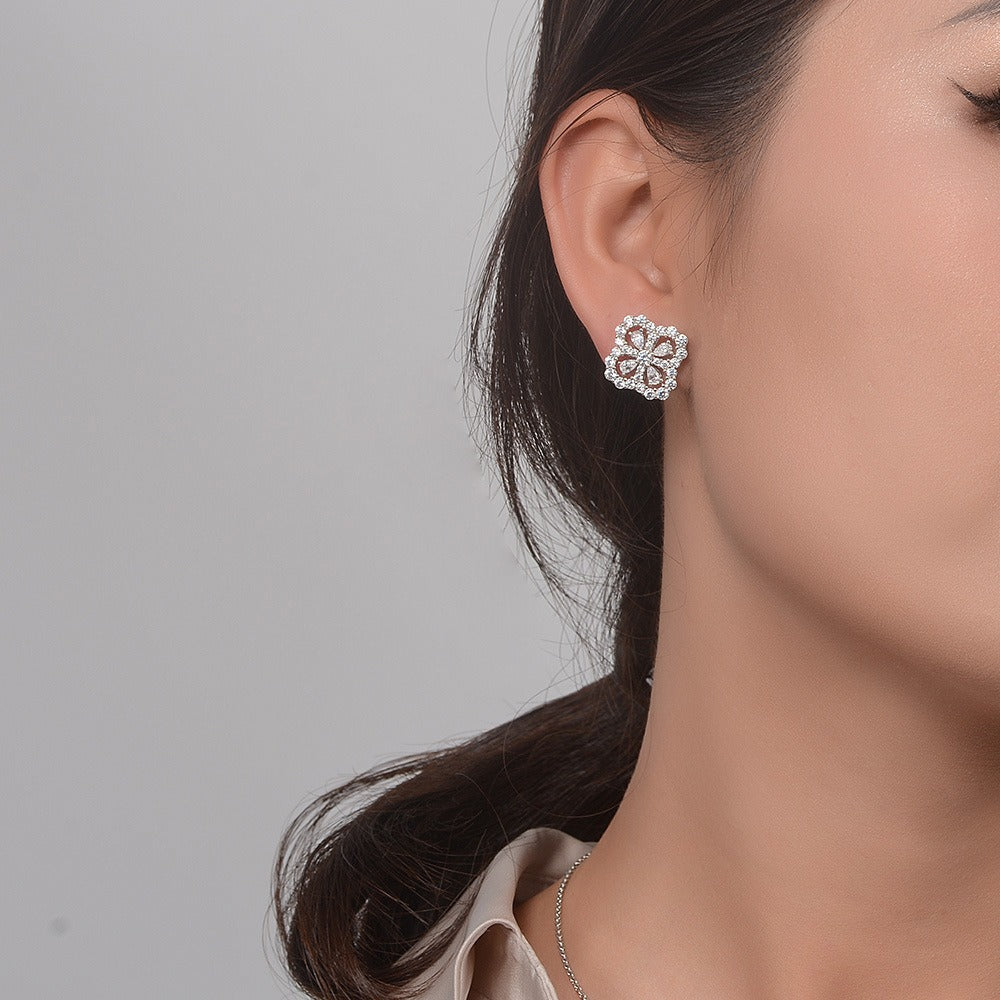 OliyaDesign 3*4 Four-Leaf Clover 925 Sterling Silver Stud Earrings