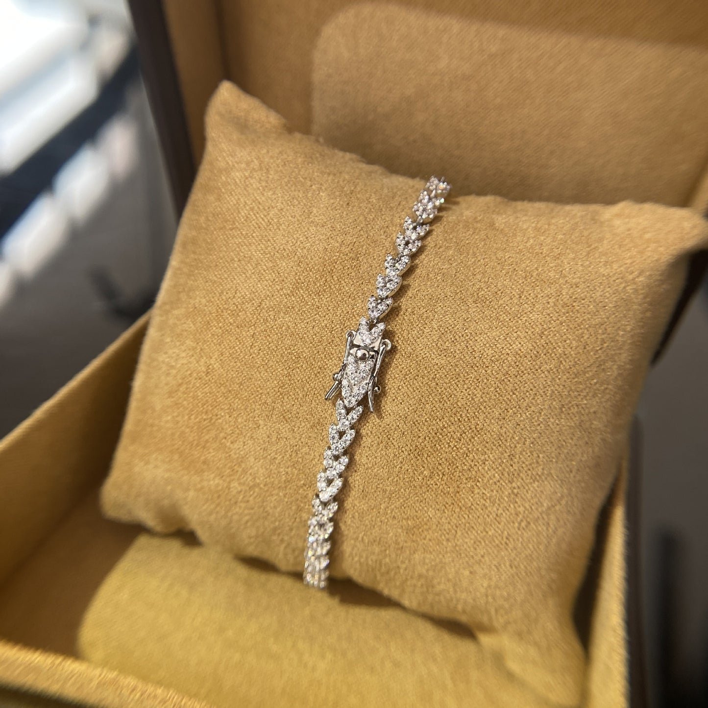 OliyaDesign Round 1.5mm Bracelet