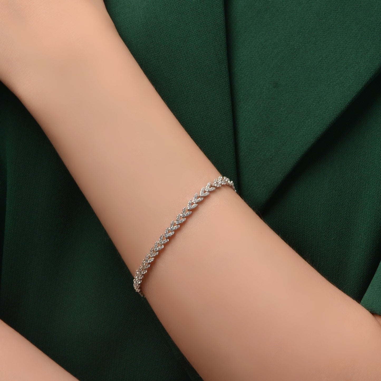 OliyaDesign Round 1.5mm Bracelet