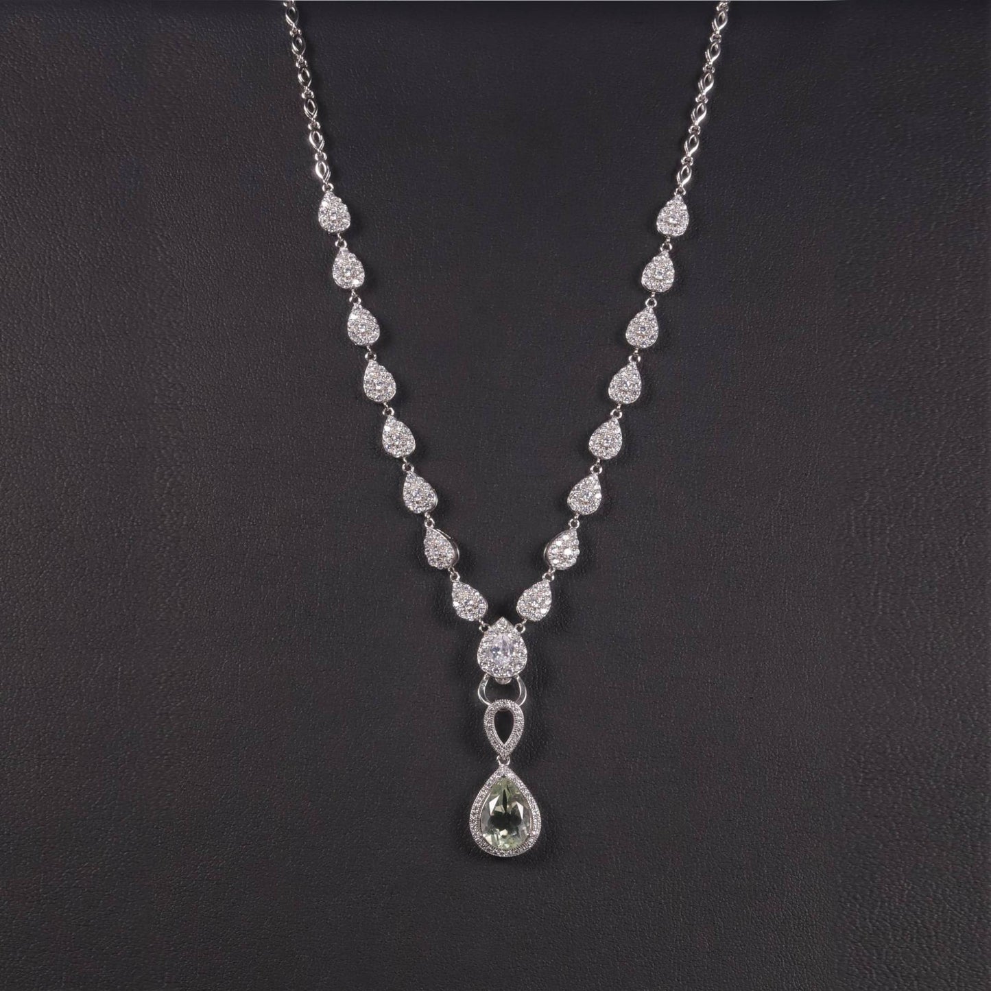 OliyaDesign New S925 Sterling Silver Full Diamond Versatile High-End Light Luxury Design Elegant Collarbone Necklace
