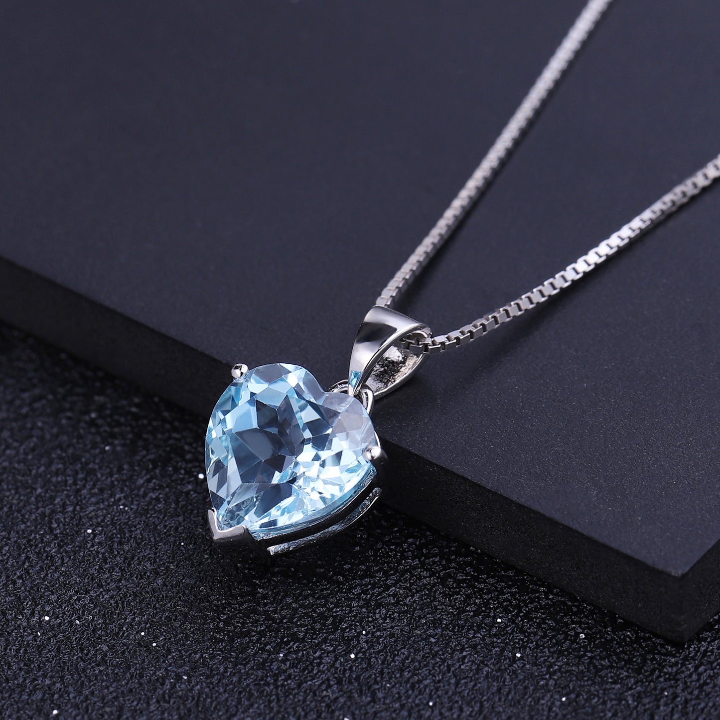 OliyaDesign European and American style heart-shaped S925 sterling silver topaz necklace