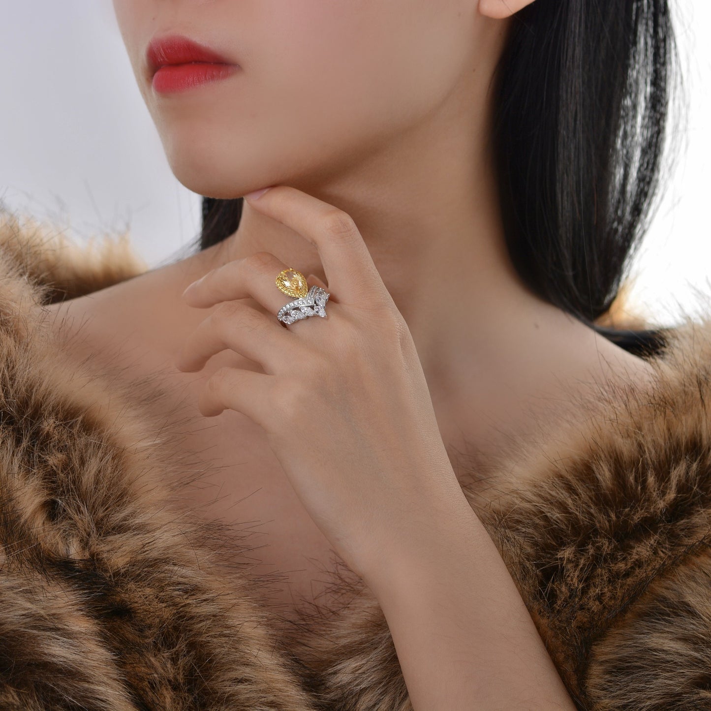 OliyaDesign 4Ct Teardrop-Shaped 7*10 High-Carbon Diamond S925 Silver Women'S Ring