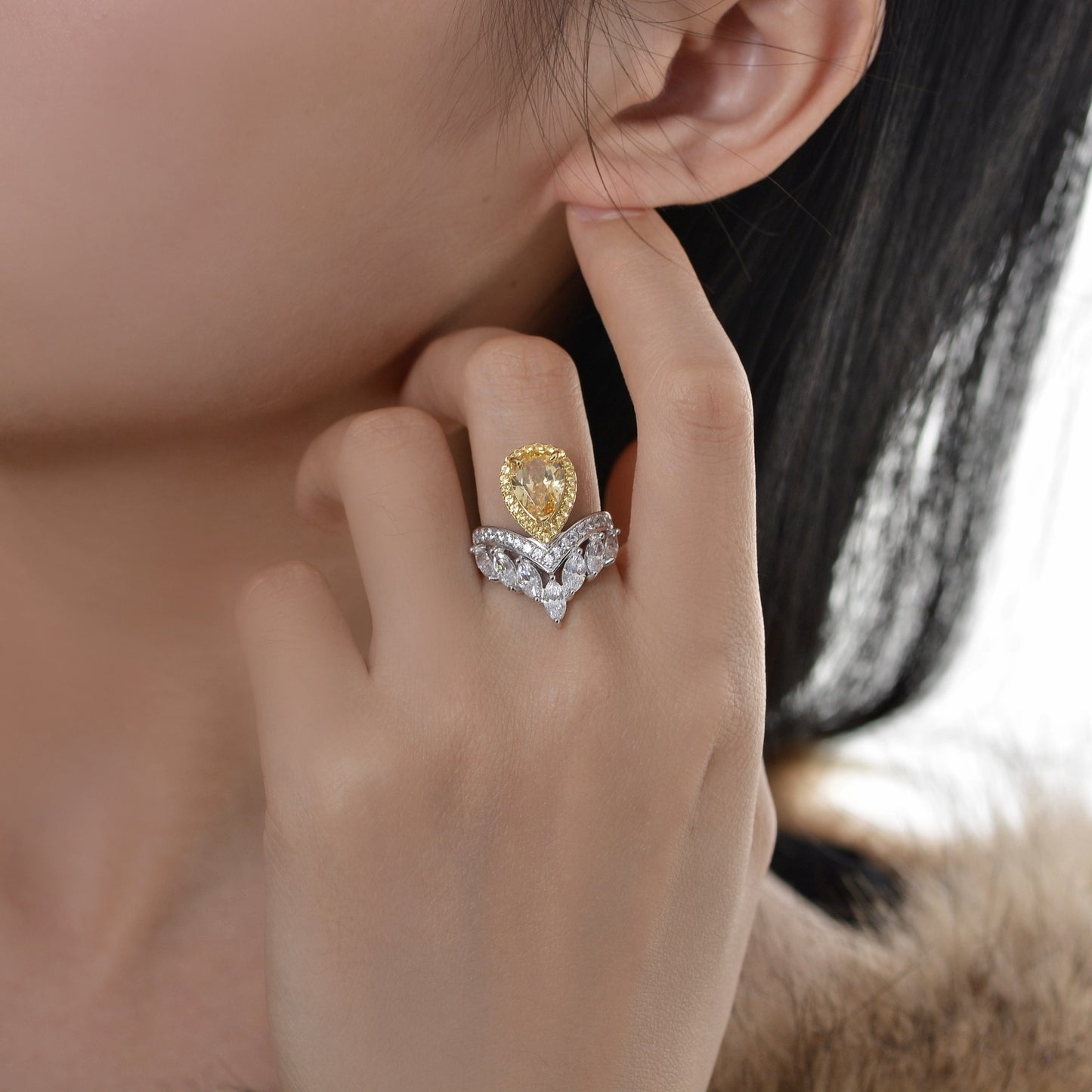 OliyaDesign 4Ct Teardrop-Shaped 7*10 High-Carbon Diamond S925 Silver Women'S Ring