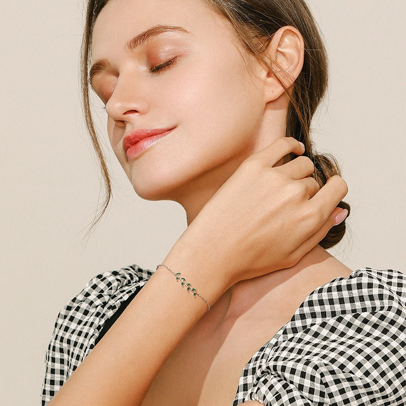 OliyaDesign S925 Sterling Silver Minimalist Green Leaf And Branch Bracelet