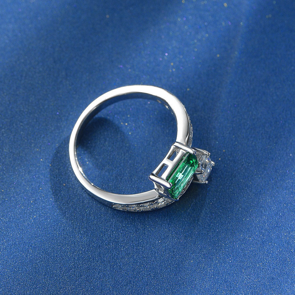 OliyaDesign 1-Carat Lab-Grown Emerald And 5*7 High-Carbon Diamond Ring