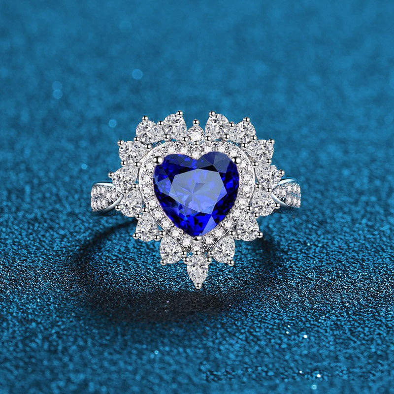 OliyaDesign Heart-Shaped Zircon Princess-Style Ring