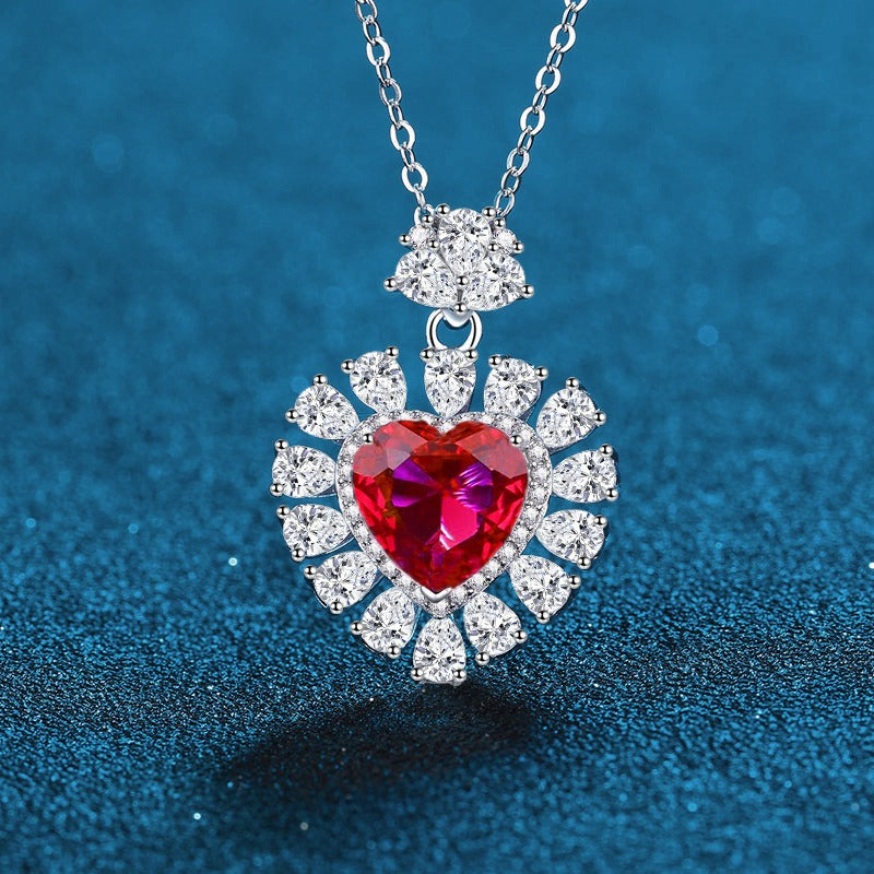 OliyaDesign Heart-Shaped Zircon S925 Silver Pendant