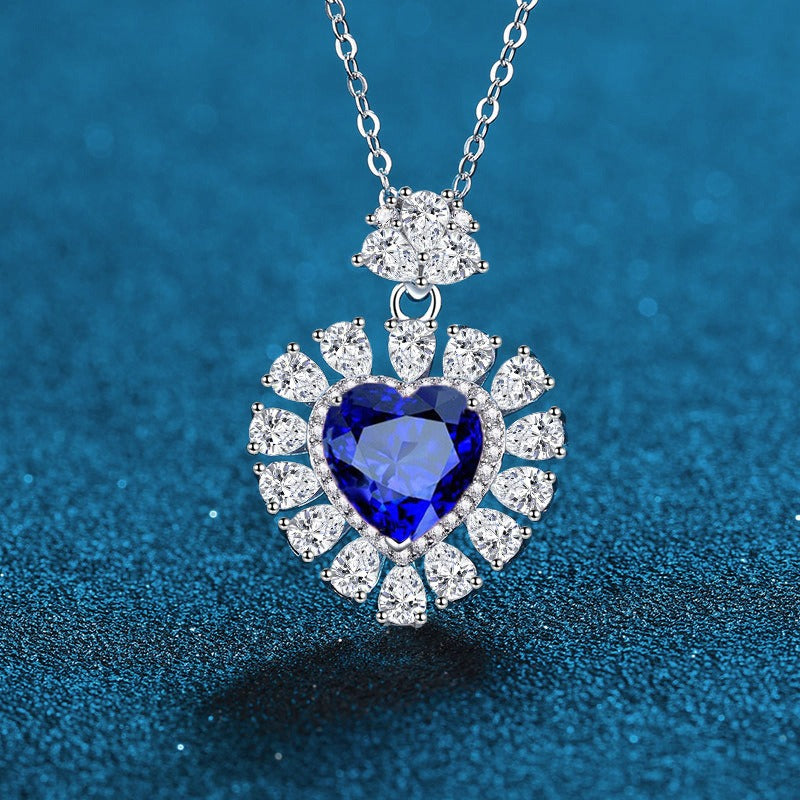OliyaDesign Heart-Shaped Zircon S925 Silver Pendant