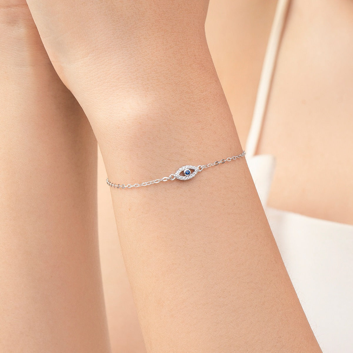 S925 Sterling Silver Delicate Small Blue Eye Bracelet
