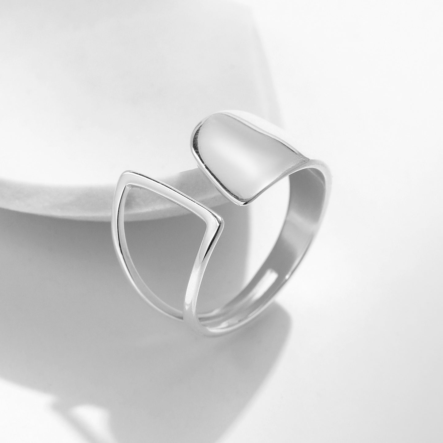 OliyaDesign S925 Sterling Silver Geometric Smooth Open Ring