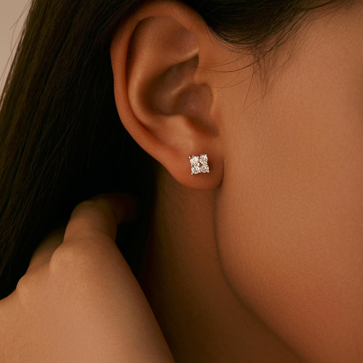 OliyaDesign S925 Sterling Silver Diamond Stud Earrings