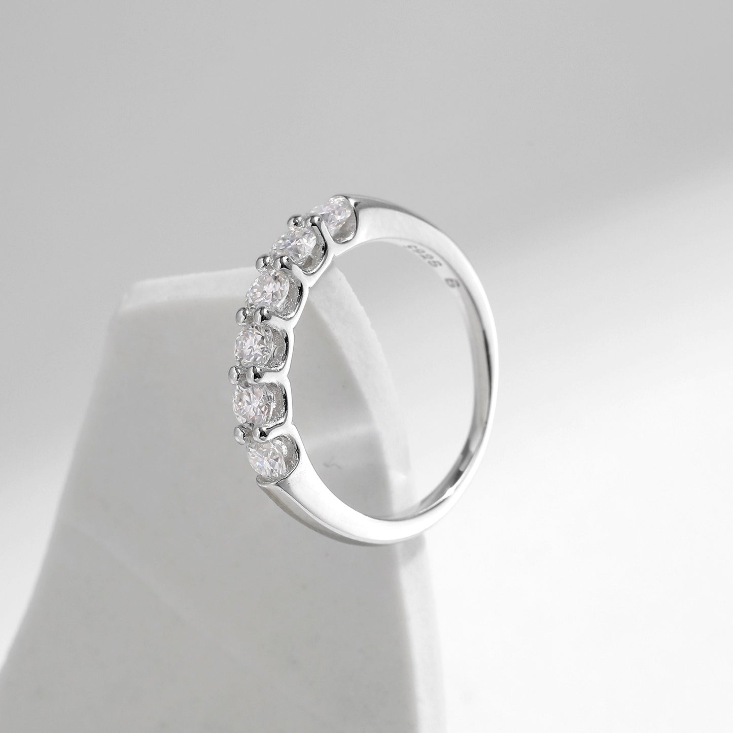 OliyaDesign D-Color Moissanite In S925 Sterling Silver Ring