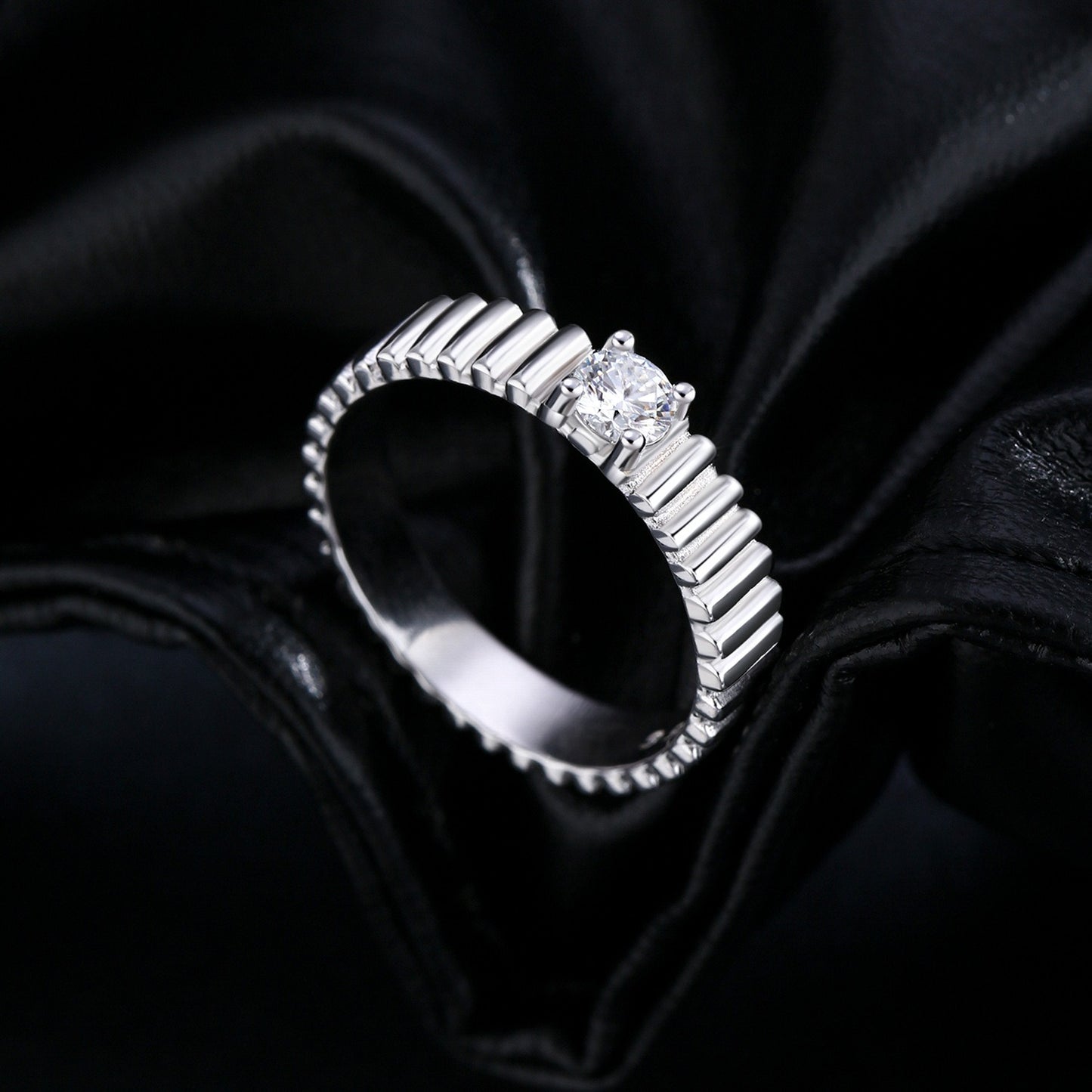 OliyaDesign 30-Point Moissanite S925 Silver Ring