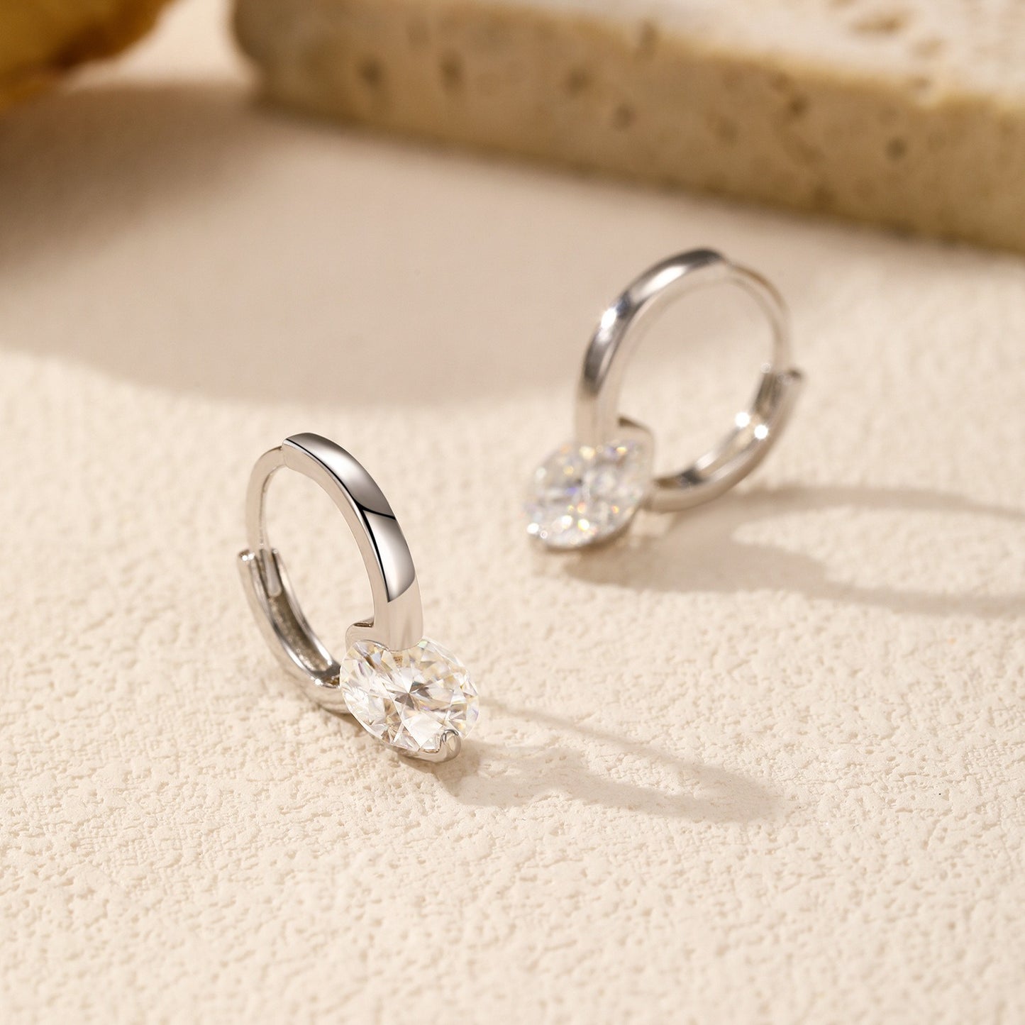 OliyaDesign 1-Carat Moissanite Stud Earrings