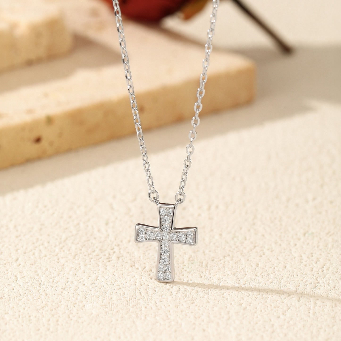 OliyaDesign Moissanite S925 Sterling Silver Cross Necklace