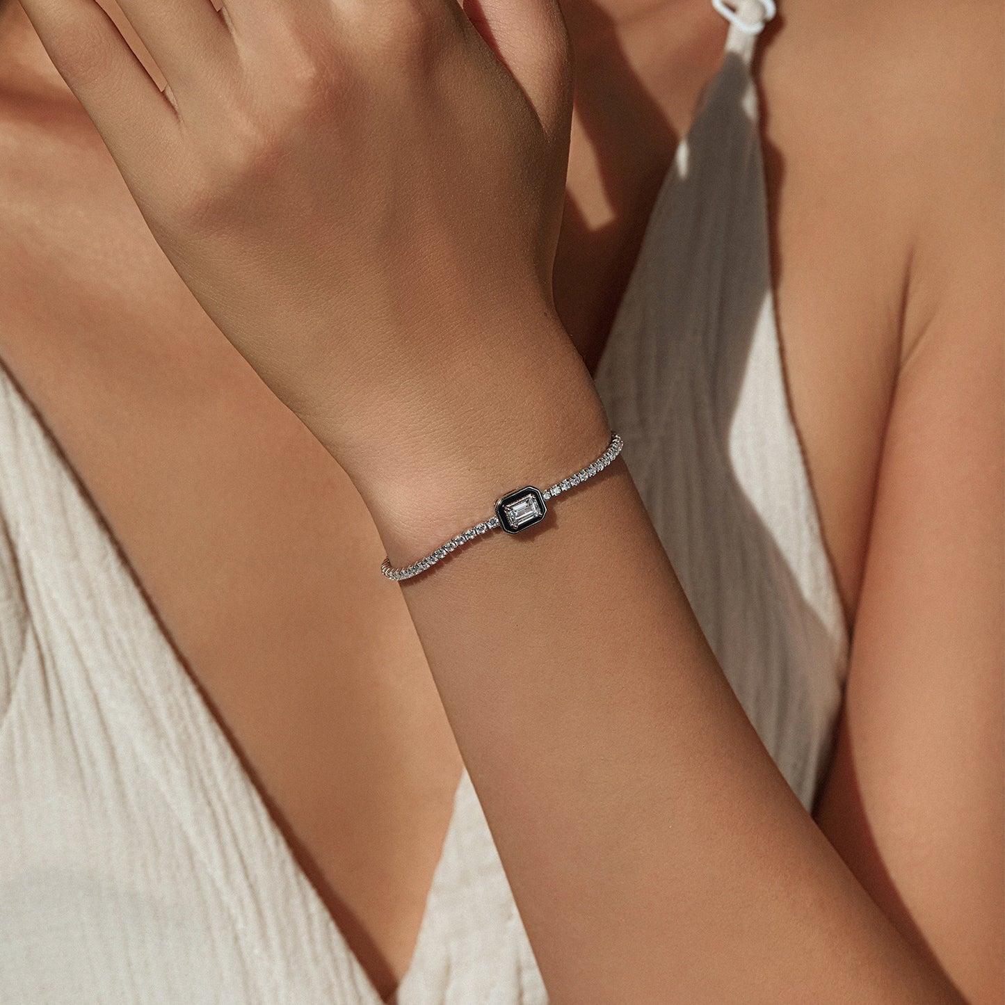 OliyaDesign S925 Sterling Silver Niche Design Black Enamel Bracelet