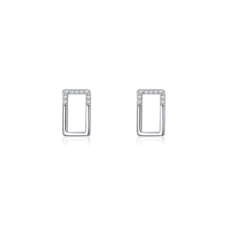 OliyaDesign High-End Stud Earrings With Full Diamond-Encrusted Heart Design.